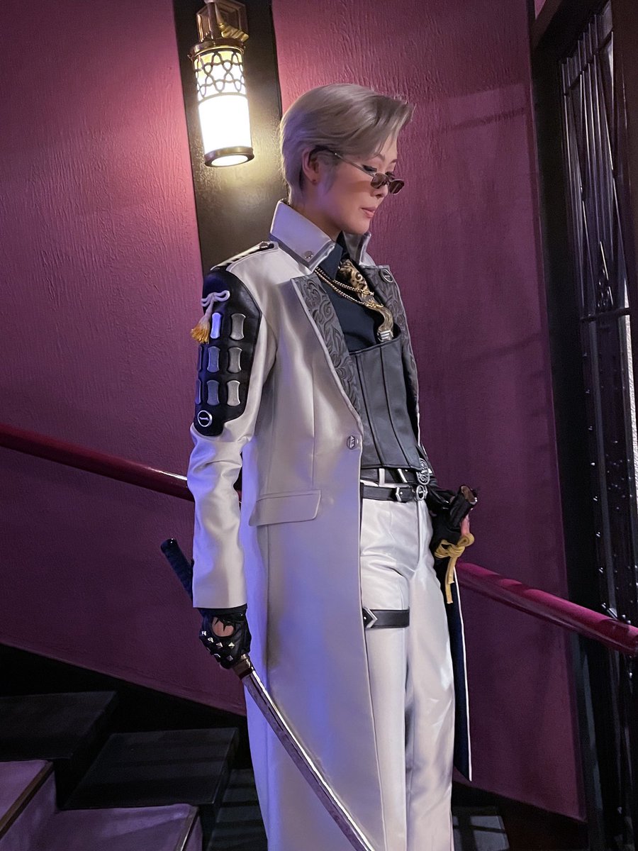 今日は18時
一回公演

冷静に
情熱をもって