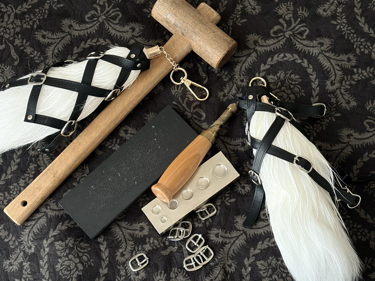 シッポにたくさんいいねありがとうございます🙂‍↕️
少し追加で作っております。
イベントに不慣れすぎて何本用意したらいいのか全くわからぬ。