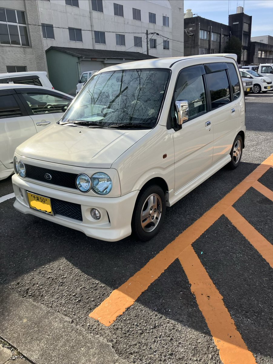 Chiba_FunkyUnit's tweet photo. ワンオーナーで大切にされてるのが状態の良さからもわかる
レースのシートカバー付いてます
#ダイハツ
#ムーヴ
#L900 https://t.co/VI1n5ZvwUm