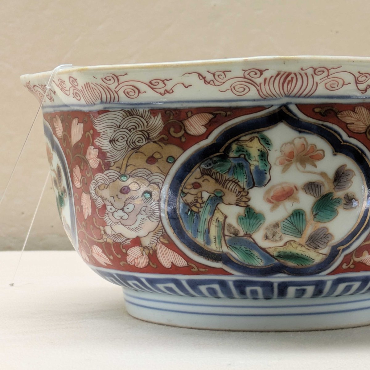 伊万里焼 (イマリヤキ) 壷 獅子 伊万里焼 (イマリヤキ) 壷 獅子 2026年