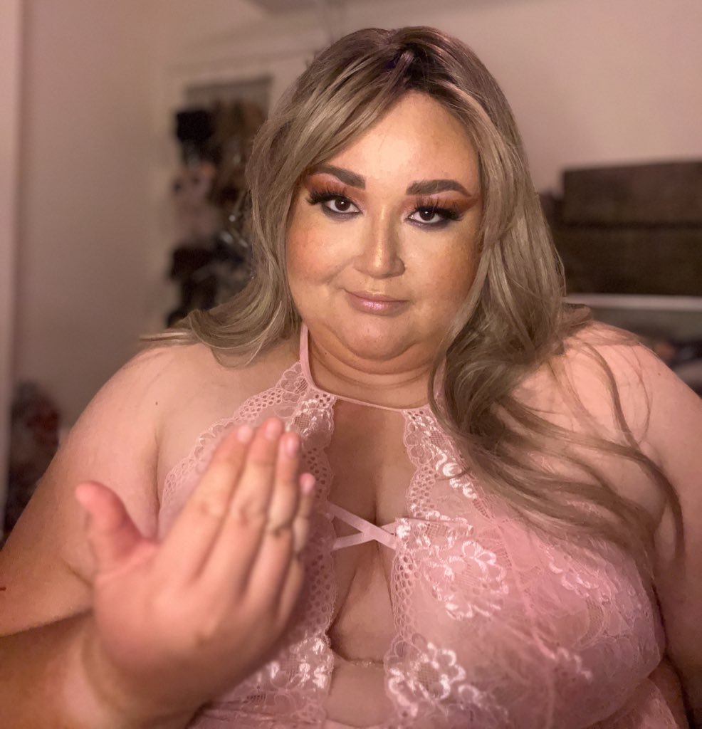 SendtoJazmine's tweet photo. The brat is back.
I’m feeling expensive, impatient, and in charge.
Pay to be acknowledged. Fail, and stay forgotten. https://t.co/BOvbAdrPb0