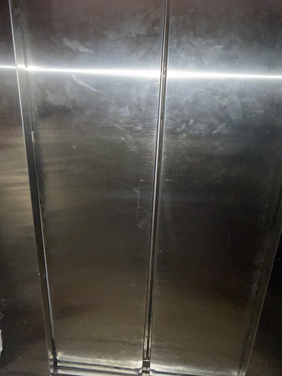 Mahima_Bhalotia's tweet photo. @CSMIA_Official - landed today and used the departure lift to P4 &amp; P6 only to see the lift in such a shabby condition. The door doesn’t close properly and this is how it looks. Please look into the same 🙏 https://t.co/JYgl5tBEwu