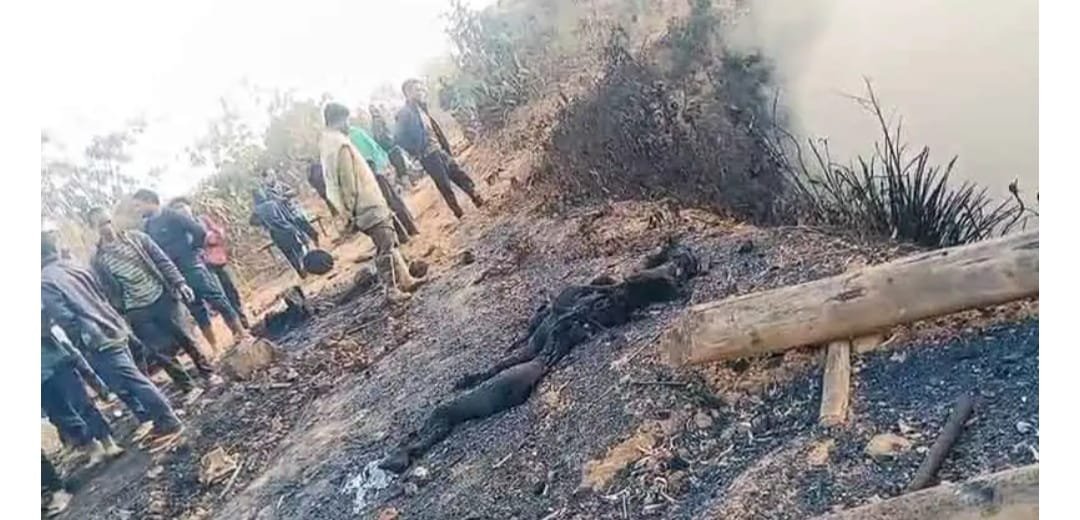 Kunal_Mechrules's tweet photo. 💥 Tragedy strikes: 18 miners killed in banned rat-hole mine blast 

Heartbreaking loss in Meghalaya's illegal coal mine explosion, lives cut short by dangerous, outlawed practices that still continue.

- 18 dead, 1 critically injured from dynamite blast
- Rescue ongoing, more feared trapped
- Victims mostly from Assam; banned since 2014 yet ignored

 #MiningTragedy #Meghalaya