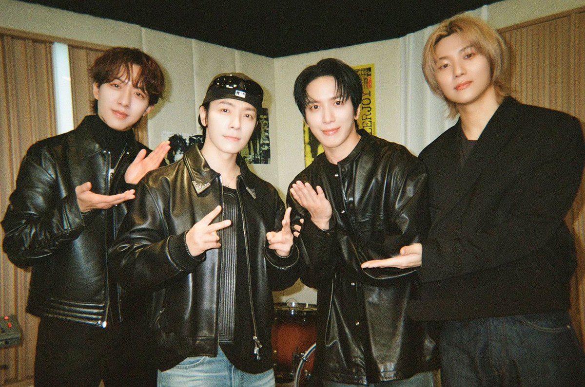 thinkingofkkyu's tweet image. Donghae with CNBlue - Killer Joy new photos

#동해 #DONGHAE 
#슈퍼주니어 #SUPERJUNIOR