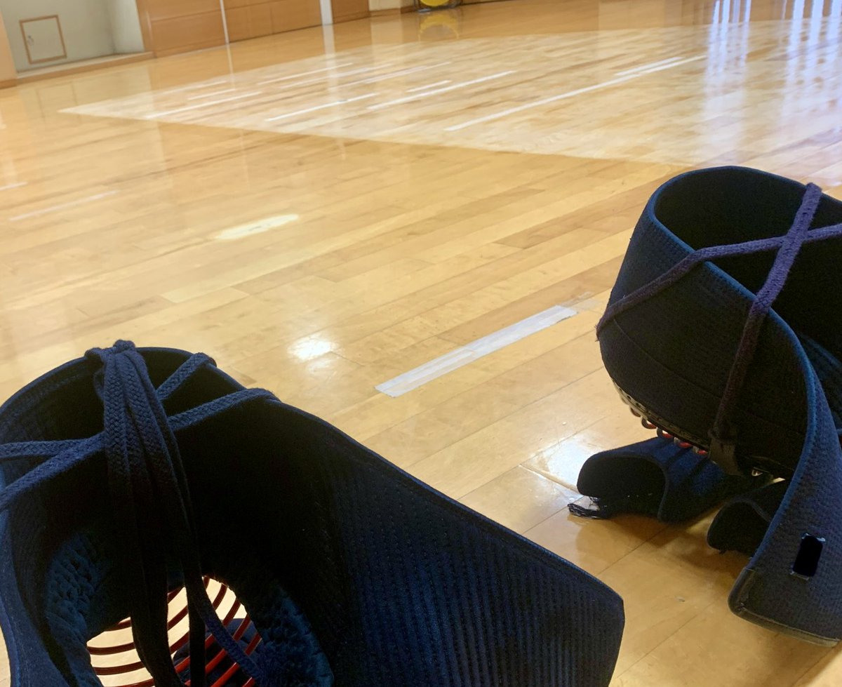 HpFf3m's tweet photo. 【代表選考結果】

4年生以下男子代表選考結果出ました。

候補5人中4年生4人、3年生1人(息子)。
結果、4年生の子が代表に。

選考試合でもキレが格段だったので「代表はこの子だろうな〜」と予想してました。

とはいえ、
神５に選ばれただけでも良い経験。
来年は代表になろうと息子と誓いました。 https://t.co/Q7D1GdKWE9