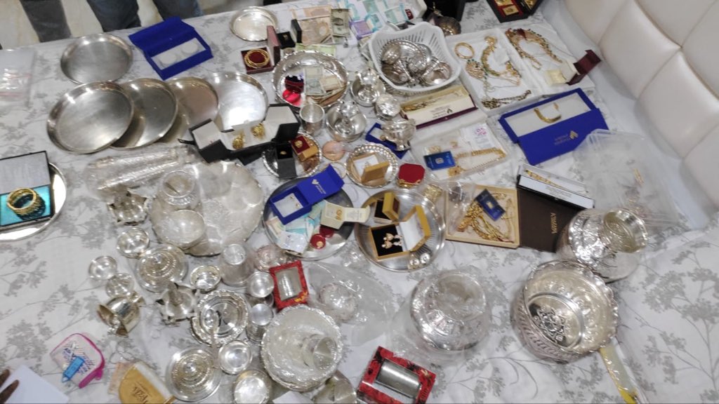 Jobless Bhai tweet media