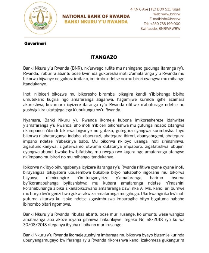 CentralBankRw's tweet image. 𝐈𝐓𝐀𝐍𝐆𝐀𝐙𝐎: Banki Nkuru y'u Rwanda iraburira abantu bose kwirinda gukoresha amafaranga y'inoti mu buryo budakwiye ubwo ari bwo bwose kuko bitemewe kandi bihanwa n'amategeko. 

Ni mu gihe hagaragara abakoresha amafaranga mu mitako no kuyafunga mu ndabo zitangwa nk'impano