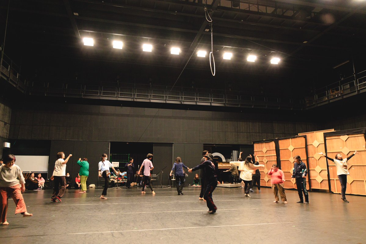 【見切れ席販売🌼】
カンパニー・グランデ『春の祭典』
2/7(土)・2/8(日)各日15時開演
演出プラン決定に伴い、2月8日(日)15:00公演について見切れ席を販売いたします。
●見切れ席(1階サイドバルコニー)一般：2,500円
※U-25、障がい者割引、メンバーズ料金の設定はございません。