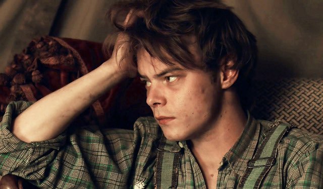 Happy 32nd birthday to Charlie Heaton!