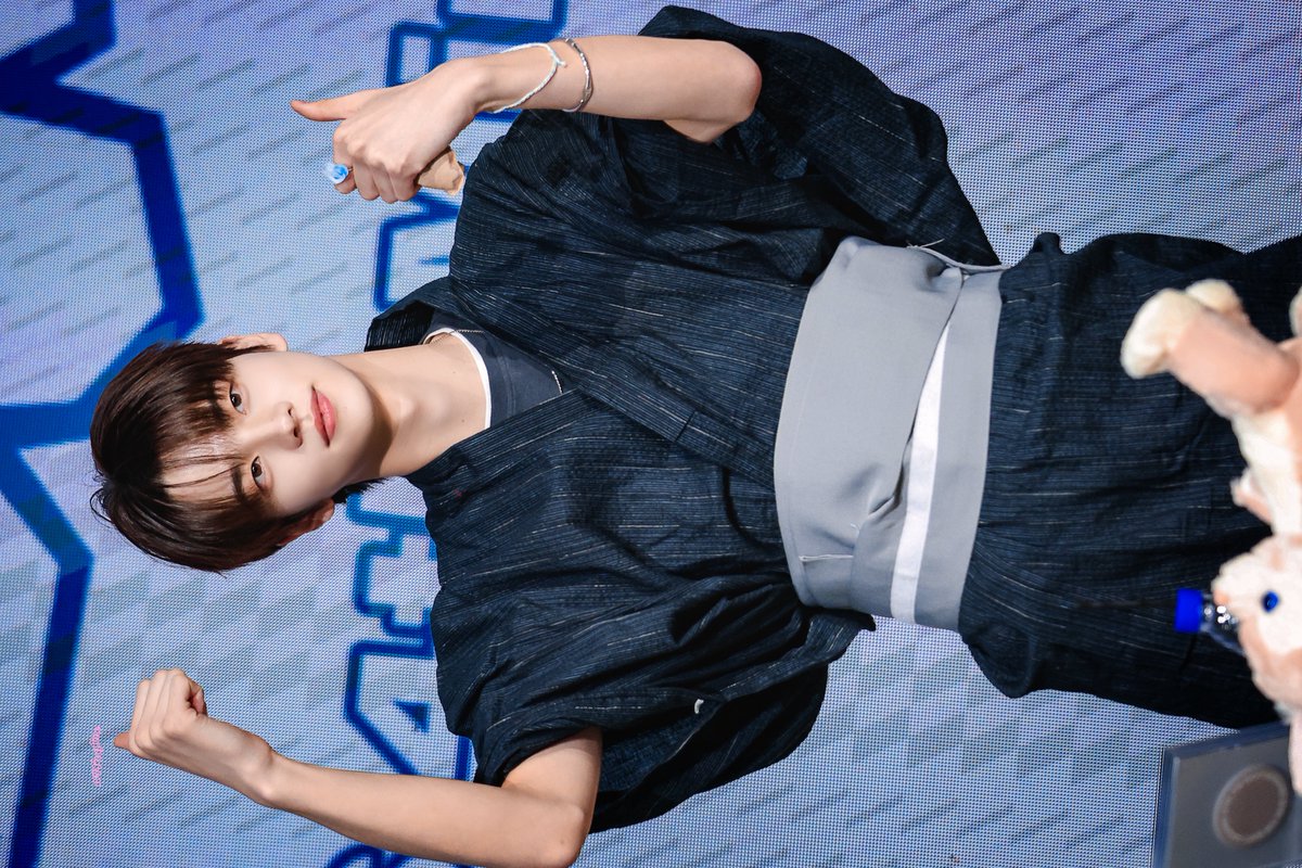 251028

#TWS #투어스 
#신유 #SHINYU #シニュ