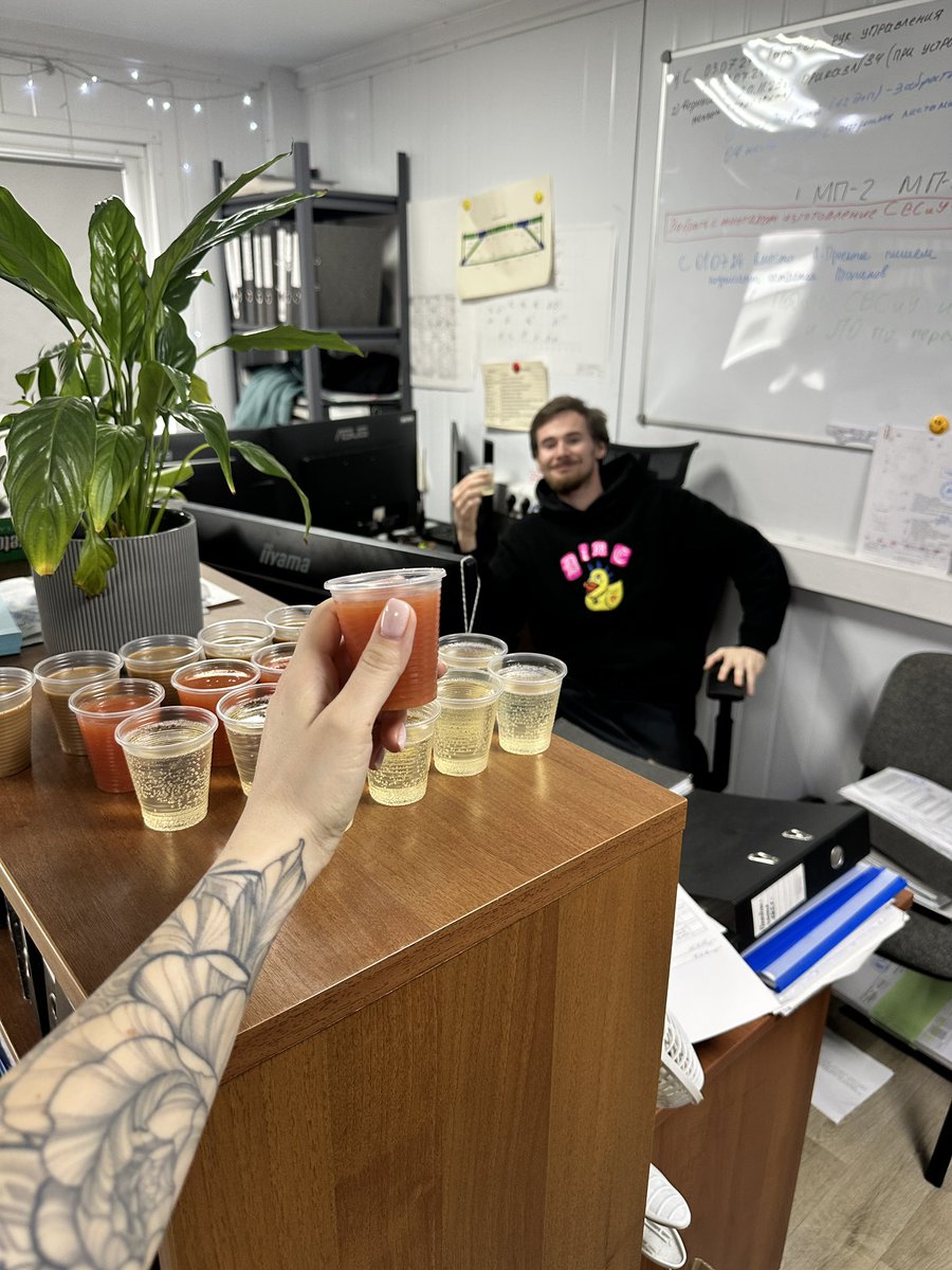 оля игоревна tweet media