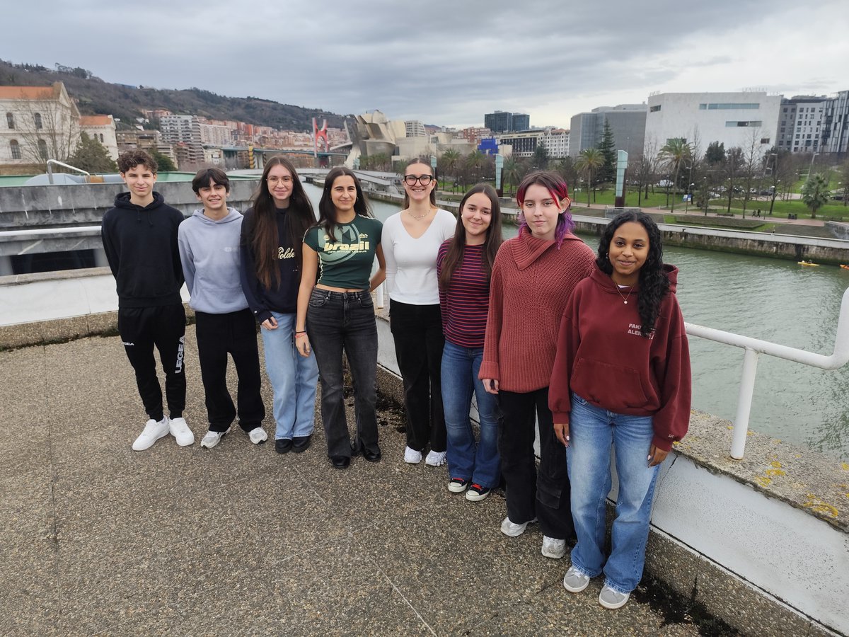 Botikazar tweet media