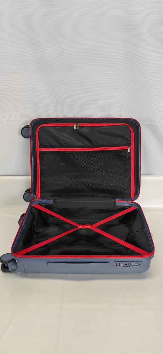 RUIANCAESAR's tweet image. New PP luggage set 🧳 3pcs (20/24/28”). Lightweight, impact-resistant &amp;amp; flexible—ideal for cabin + checked travel.

CERTIFICATE: BSCI, SGS, REACH
🌐 caesarluggage.com
📩 caesarking@cncaesar.com

#ruiancaesar #ppluggage #luggageset #travelgear #oemluggage #odmluggage