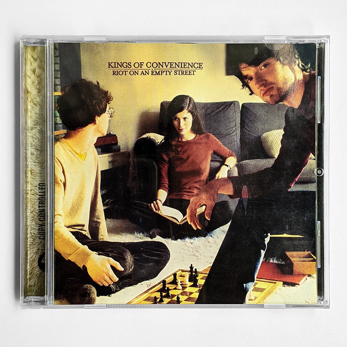 kings of convenience - riot an empty street
released: 2004