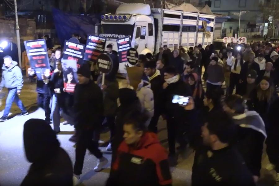"Unutmak yok, affetmek yok, helalleşmek yok" denildi, polis uyardı

sendika.org/2026/02/unutma…