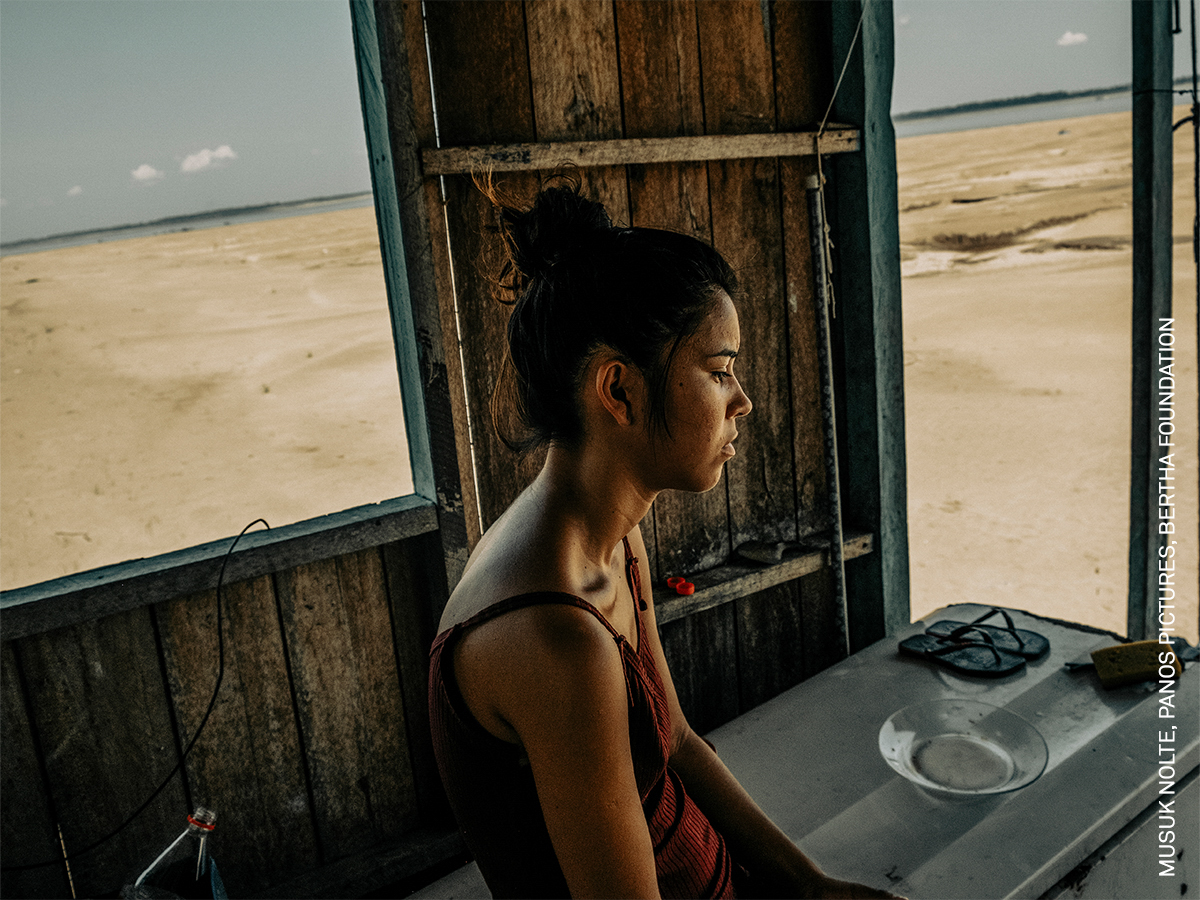 ‘Droughts in the Amazon’ by <a href="/amarumusuk/">Musuk Nolte</a>, <a href="/panospictures/">Panos Pictures</a>, <a href="/BerthaFN/">Bertha Foundation</a>, awarded in the #WPPh2025 Contest, documents the unprecedented drought in the Amazon and its profound impact on communities connected to natural cycles.

Read more: worldpressphoto.org/collection/pho…