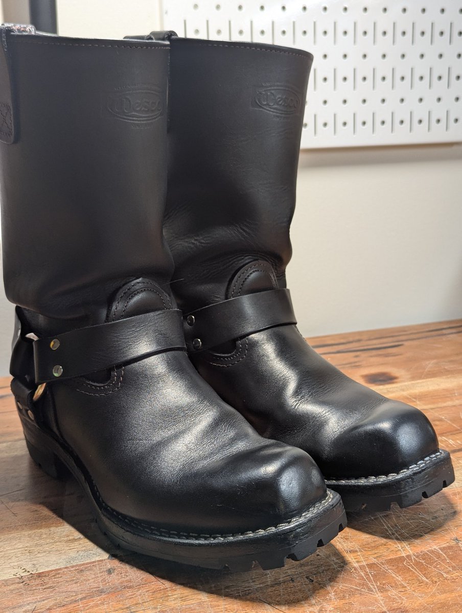 Fang & Fur Leather tweet media