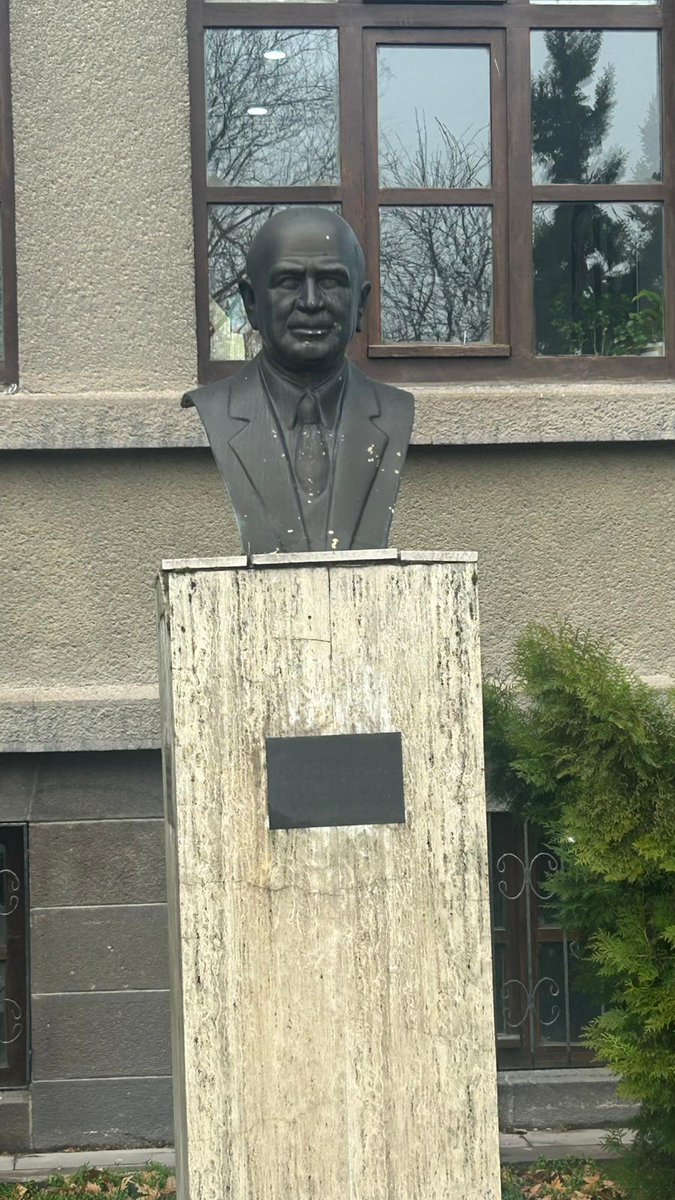 Zekeriya_Say's tweet image. ‼️ CHP Afyonkarahisar milletvekili Ali Çetinkaya!..
*
Lakabı "Kel Ali"ydi.
*
Ankara İstiklal Mahkemesi başkanlığı yaptığı 1925-1927 yılları arasında, resmi kayıtlara göre aralarında İskilipli Atıf Hoca'nın da olduğu tam 1.600 Müslüman'ı idam ettirdi.
*
Bazı kaynaklarda bu rakam…