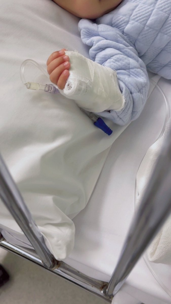 yavvbb's tweet image. Friday shift 🤳🏻