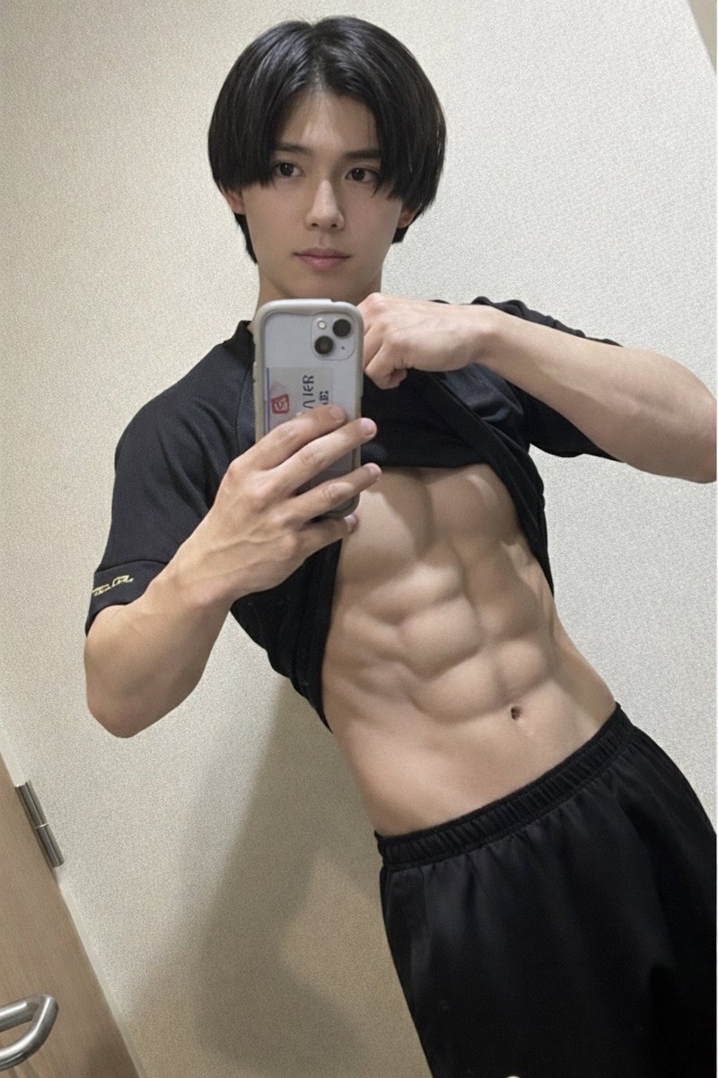 MidorimochiEX's tweet photo. かっこよかったらいいねしてくださいモチベ上がります
#自撮り #筋トレ男子 #うらあか女子と繋がりたい #大学生 #彼女募集中 #筋肉 #腹筋 #雰囲気好きな人と繋がりたい #うらあかさんと繋がりたい https://t.co/ITLJBxB3i3