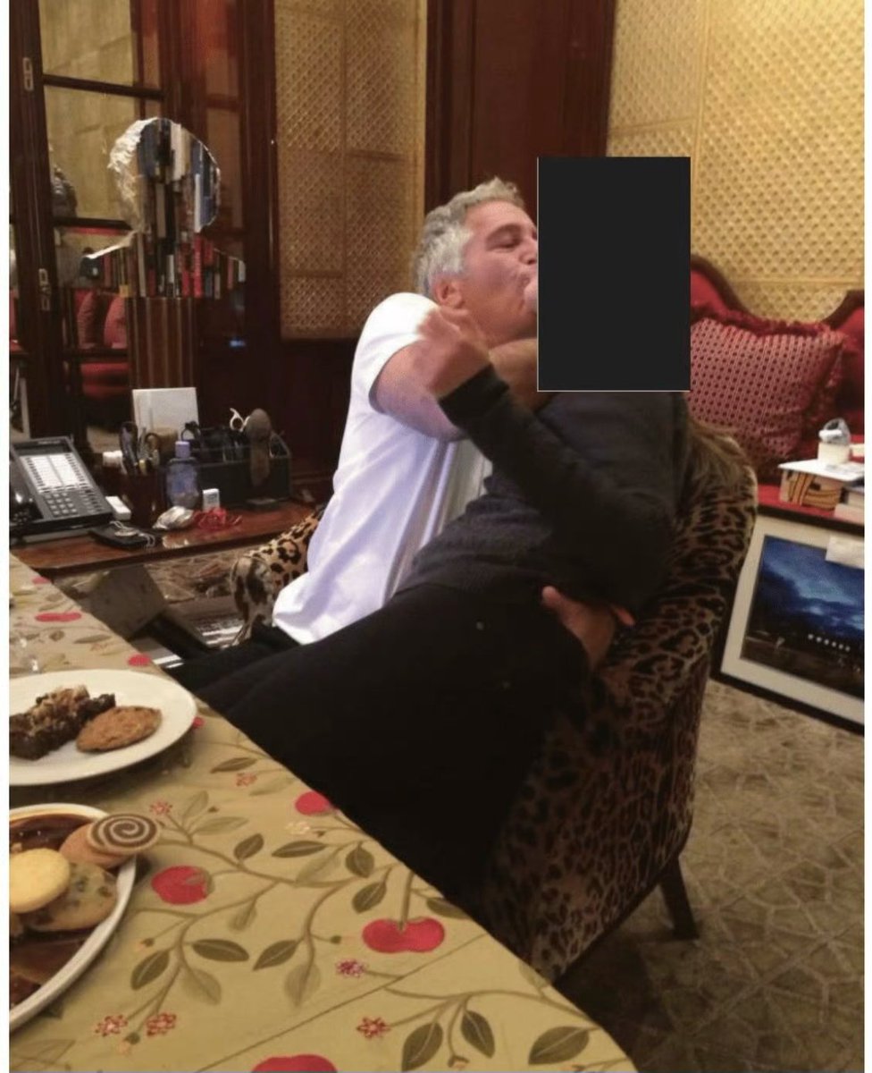 隐匿玩家 💰 tweet media