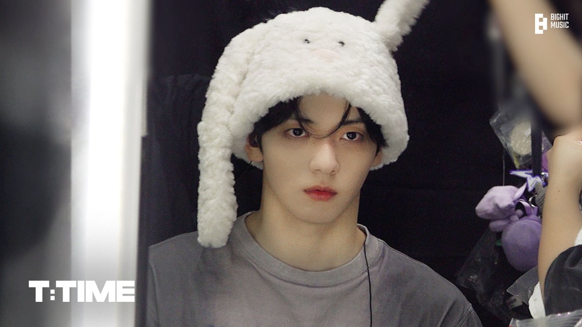 TXT_bighit's tweet photo. SINGAPORE에서 있었던 일들 | T:TIME | TXT (투모로우바이투게더)️
(https://t.co/Xusr3Ux9H0)

#투모로우바이투게더 #TOMORROW_X_TOGETHER #TXT
#ACT_TOMORROW #TXT_TOUR_ACTTOMORROW https://t.co/Ps0lEakJnH