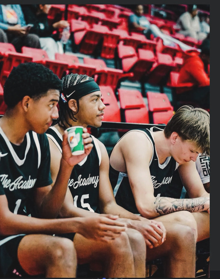 PMAhoops tweet media