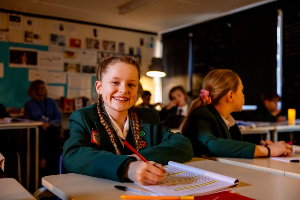 bedesprep's tweet image. Last week, Year 6 pupils were treated to a day of enrichment at the Senior School. They were immersed in a gothic atmosphere, engaging in drama, creative writing and analysis activities to spark their imaginations. Well done, Year 6!