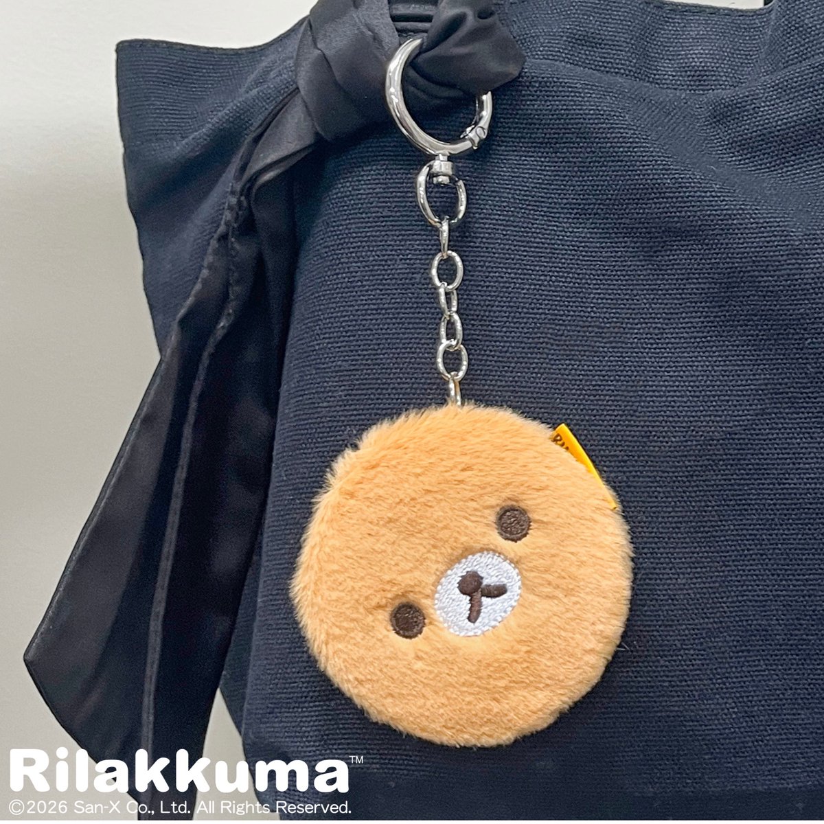 ai_planning's tweet photo. リラックマゆるもふダブルコンパクトミラー2種
もふもふ素材に刺繍がとっても可愛い！
通常＆2倍拡大ミラーでメイクの細かいところまでしっかりチェックできます！
丸形はキーチェン付きで色んなところに付けられるよ！
購入は：https://t.co/nT4bwG6Xa6
#リラックマ#コンパクトミラー#サンエックス https://t.co/tGh5Gjjyy1