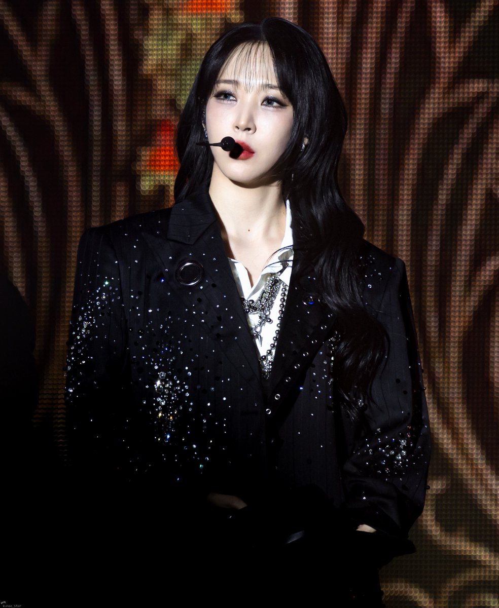 Moonbyul 문별🐹 ] 251123 [MUSEUM : village of eternal glow] IN