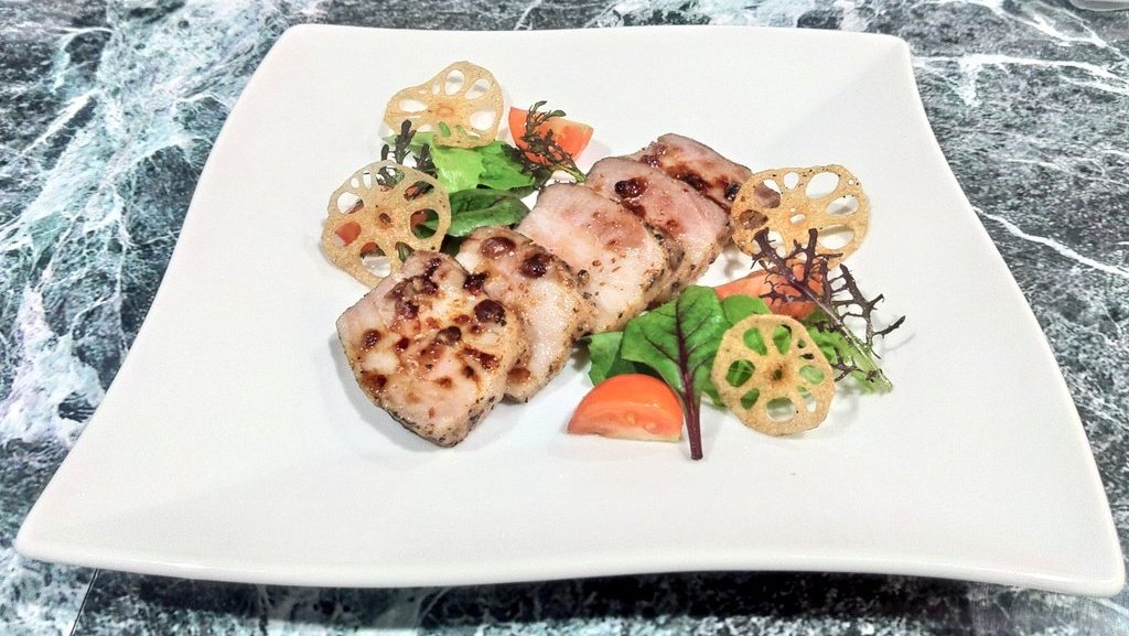 桃ねこto雪風openしました 昨日は大盛り上がりの営業でした 今日は