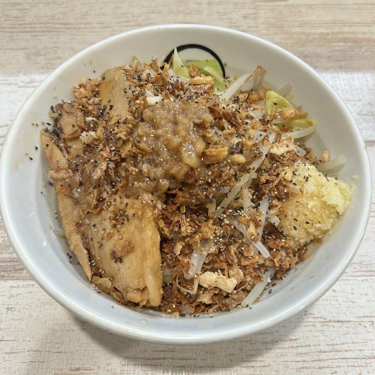 本日も夜営業から夜限定 メンタマ二郎、略してタマジロウ🍜 ニンニク