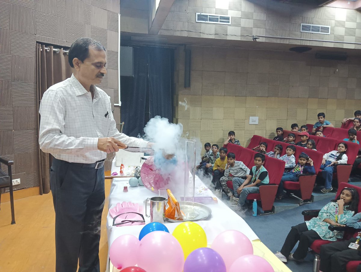 RamanCentre's tweet photo. ⚡🔬 An electrifying Special Science Demonstration at @RamanCentre, a unit of @ncsmgoi @MinOfCultureGoI experiments sparked curiosity and inspired young minds to explore science beyond textbooks! ✨
#ScienceDemo #RamanScienceCentre #STEMLearning #ScienceForStudents https://t.co/AWW44T8cj5