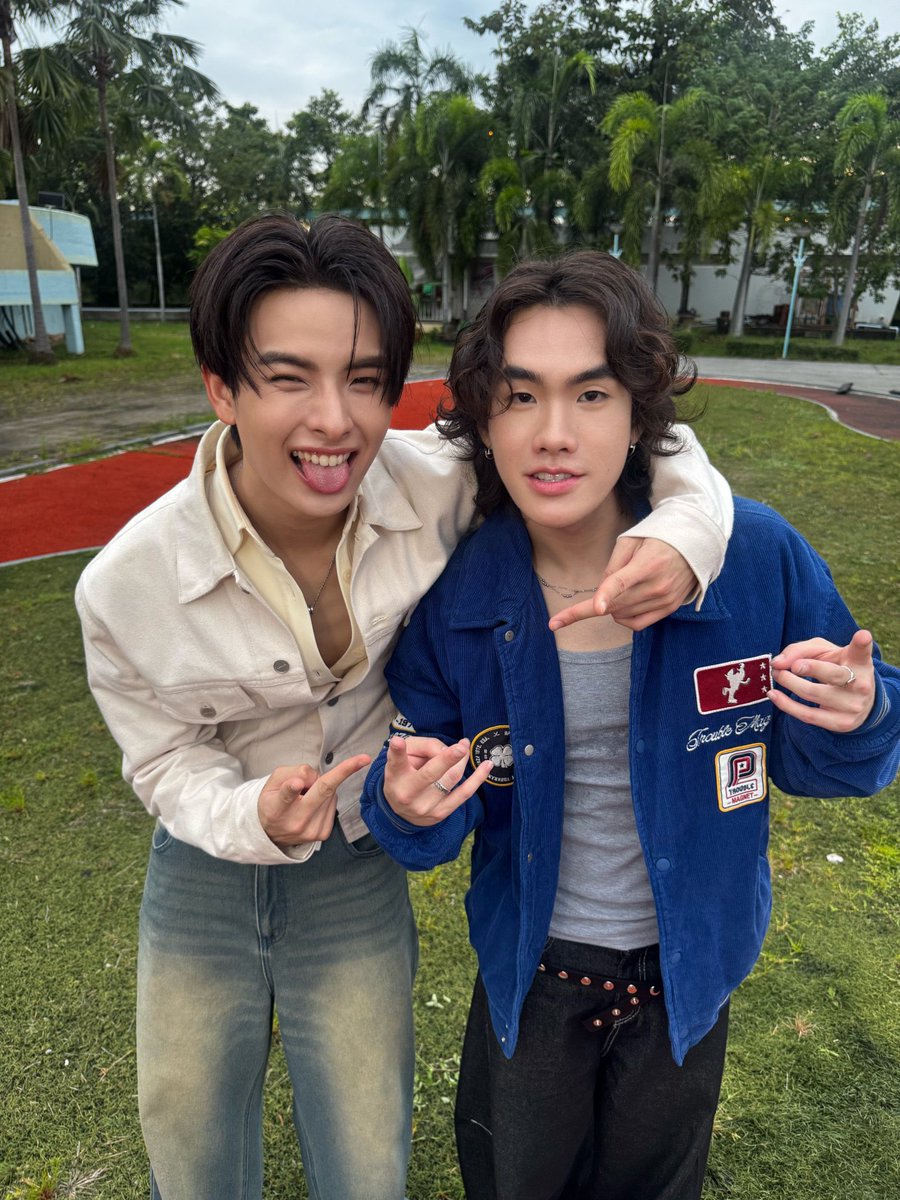 แมวเด็กกับหมาเด็ก เอาเหอะทุกคน นี่จะเป็นมัมหมีตลอดไป😭