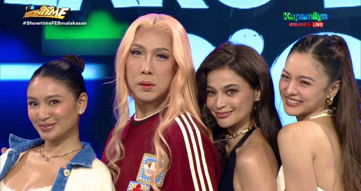 Napakaganda ng mga ng host, gandang walang katulad 💅💅💅

#MEGAkapamilya #ShowtimeFEBmalakasan #ItsShowtime