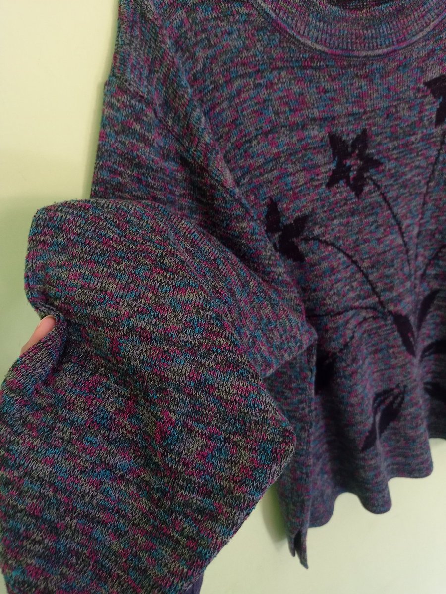 dadidudeyang's tweet photo. 3. Knit gradasi cakep banget warnanya https://t.co/nWDnXro10f