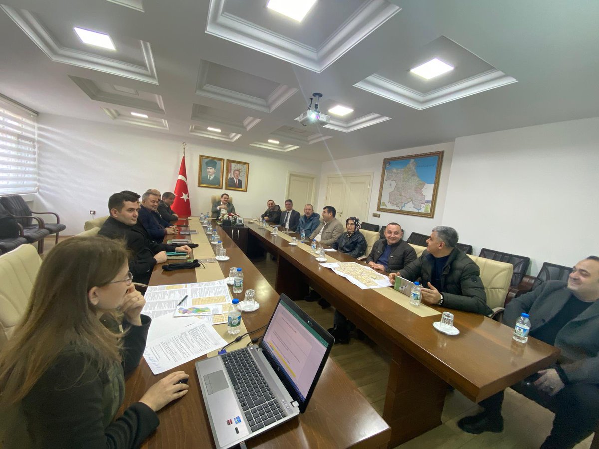 Doğa Koruma ve Milli Parklar (DKMP) 10. Bölge Müdürlüğü Sinop Doğa Koruma ve Milli Parklar Müdürlüğünce, 4915 sayılı Kara Avcılığı Kanunu’nun 3’üncü maddesi gereğince 2025–2026 Av Yılı İl Av Komisyonu Toplantısı, Vali Yardımcısı Sayın Ali Osman Bulat başkanlığında, Bölge