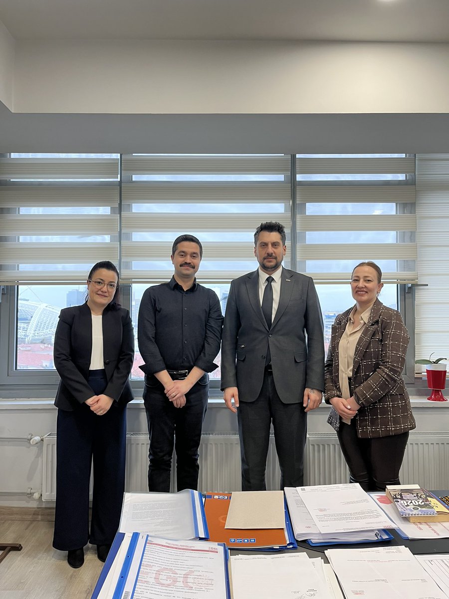 AVUKATLAR SENDiKASI tweet media