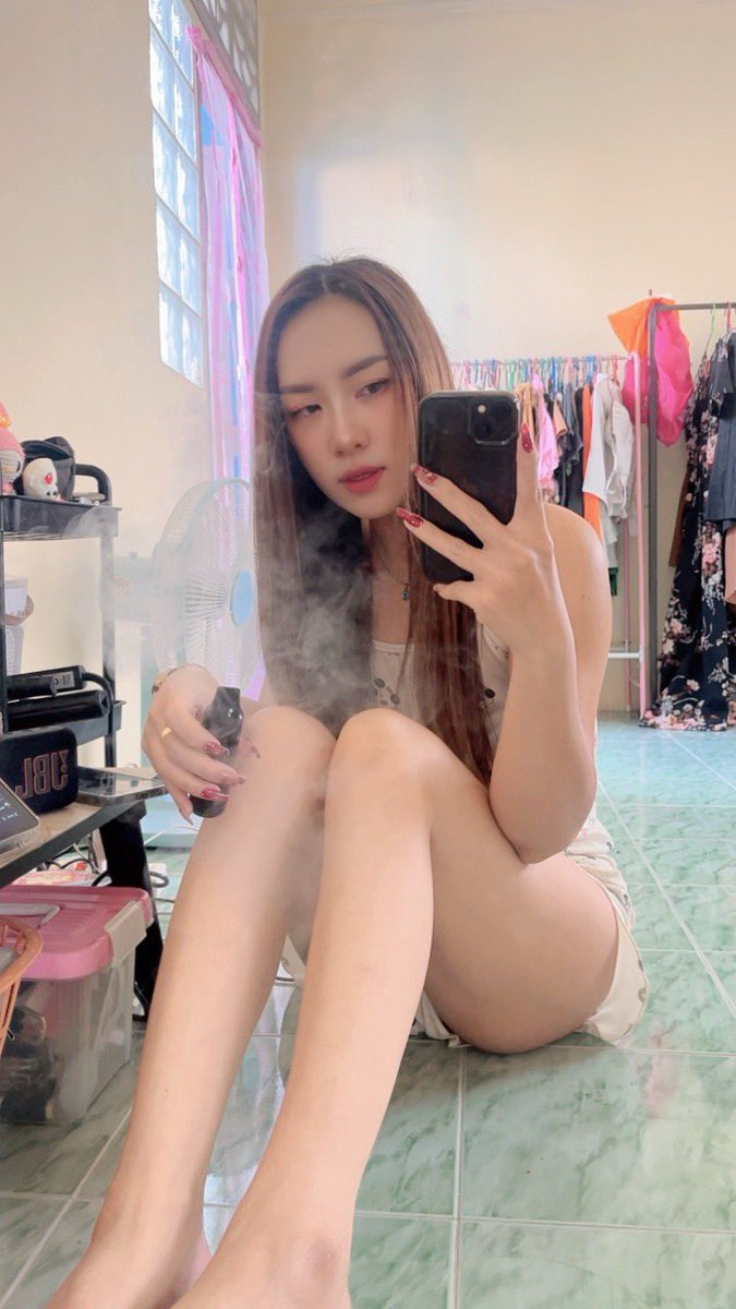 หวังดีอะเรื่องเท็จ
หวัง YED คือเรื่องจริง
กูก็เป็นอาหวัง กูแค่เกิดเป็นผู้หญิงเฉยๆ🫢
#กรุงเทพมหานคร #สายไหม #หทัยราษฎร์ #ลำลูกกา #รามอินทรา #ดอนเมือง #สุขาภิบาล5 #วัชรพล