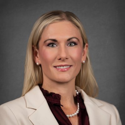 Amy Stratton tweet media