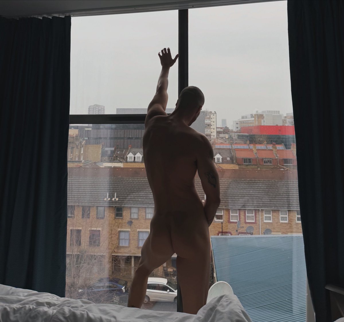 billy_mes tweet media