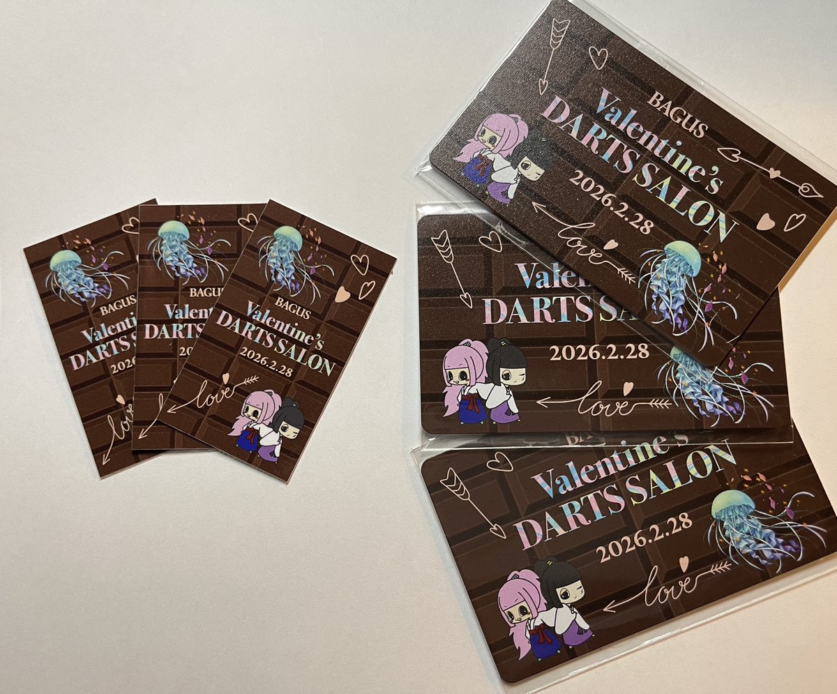 Bagus99com's tweet photo. 🎯2/28(土) ＃バグース銀座店🎯
『Valentine's DARTS SALON』

当日はバレンタインらしいデザインの
アイテムをご用意しています💝

ご参加いただいた皆さま全員に
✨限定オリジナルダーツライブカード✨
をプレゼント♪

さらに！
イベント中のゲームに勝利した方に
✨限定オリジナルステッカー✨
もプレゼント♪

#牧野百花 プロ #小森麻理 プロの
イメージロゴをあしらった
本イベントでしか手に入らない激レアアイテムを
ぜひGETしてください💘

#ダーツサロン #ダーツ #ダーツイベント  #バレンタインイベント #ダーツ好きと繋がりたい