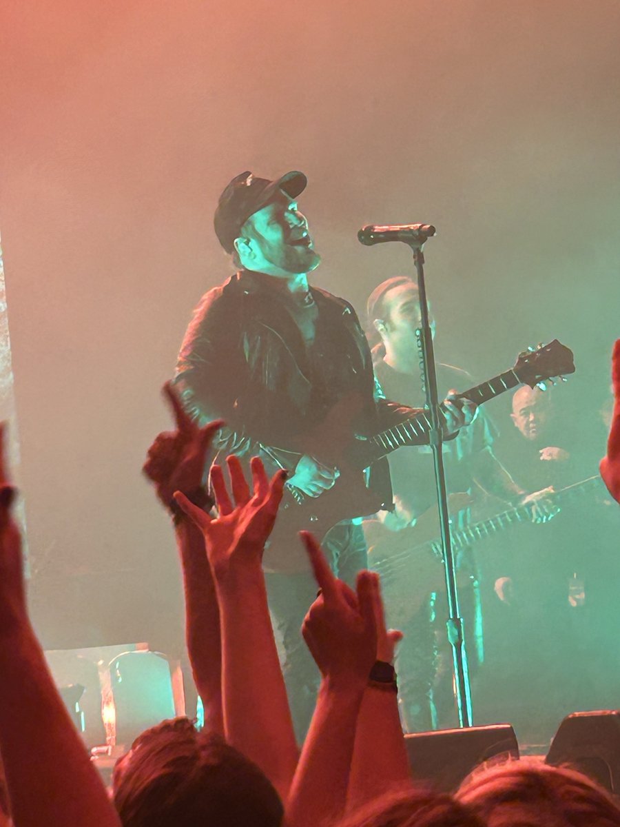 j ✨@ mcrsatx & mcrnash tweet media