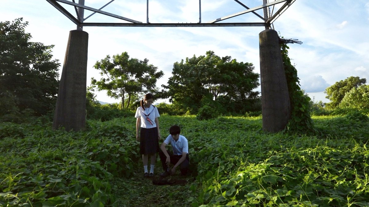 ainoenkan's tweet photo. -愛し方も愛され方も知らないんだね。
妄想だってきみが作った本物だよ-

『愛の円環』明日から公開です。
よろしくお願いいたします。

 #asianfilm #映画学科 #卒業制作 https://t.co/PVSiM6kqBK