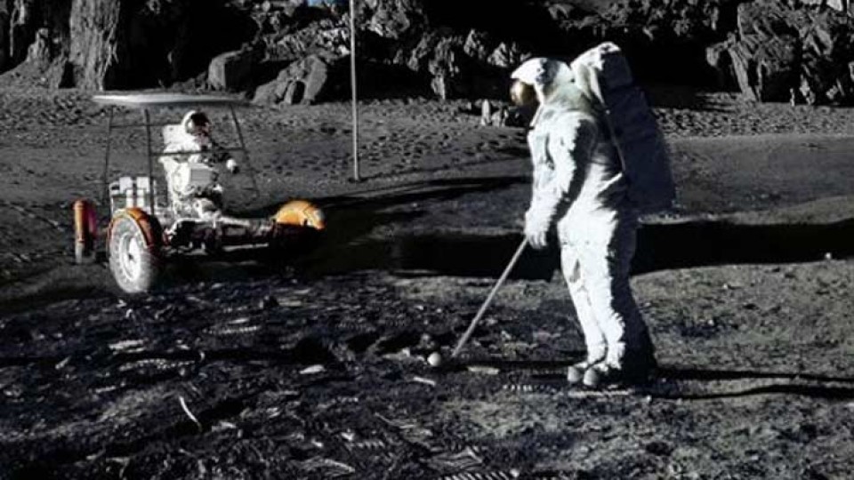 SavoirsCulture's tweet image. 6 Février 1971 : Le Saviez-vous ? Alan Shepard a joué au golf sur la Lune !: Le 6 février 1971, un événement insolite et historique a marqué l’exploration spatiale : Alan Bartlett Shepard,… savoirsetculture.fr/6-fevrier-1971… #AviationetEspace #ExplorationSpatiale #lune #astronaute