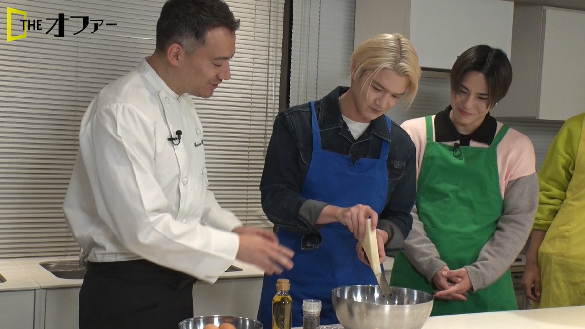the_offer_tbs's tweet image. 今回選ばれた"夢"のオファーは・・・

「LDH No.1の料理人になりたい！」

料理にハマっている
#WOLFHOWLHARMONY RYOJIが
ローマ出身の料理研究家 #ベリッシモ さんにオファー🍽️

SUZUKIと #PSYCHICFEVER WEESAも
見届け人として参戦！🌟

🗳️2月7日(土)深夜0:38〜放送
※一部地域を除く

#THEオファー