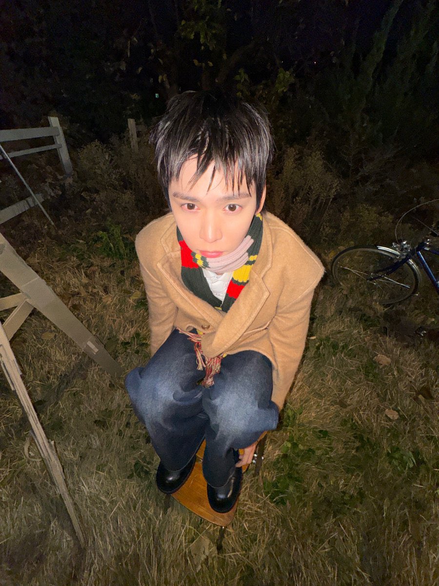 3iq_e's tweet photo. 上から見るウンソクさんって何でこんなにかわいいんだろ😭😭😭😭😭😭😭😭 https://t.co/jjSnAToTfR
