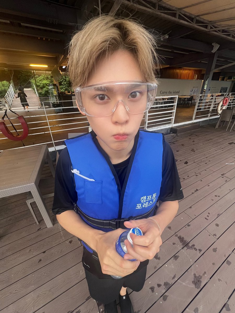 3iq_e's tweet photo. 上から見るウンソクさんって何でこんなにかわいいんだろ😭😭😭😭😭😭😭😭 https://t.co/jjSnAToTfR