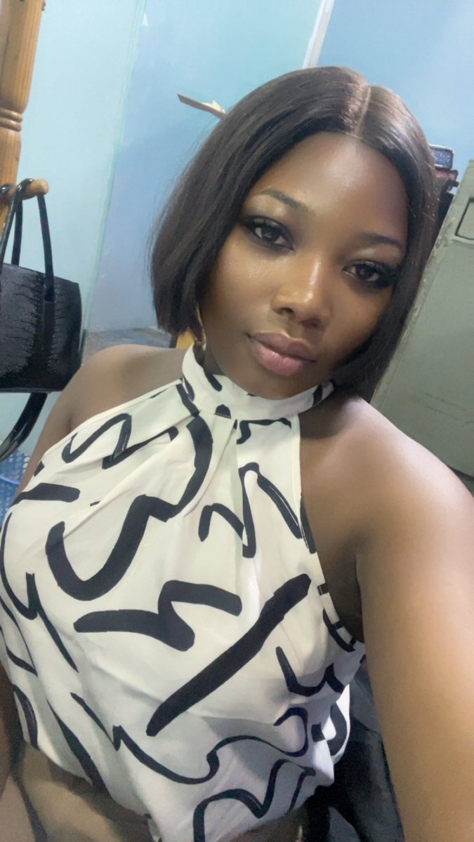 Carsonn_x's tweet photo. #SelfiesOfTheWeek https://t.co/6VvI9NHERk