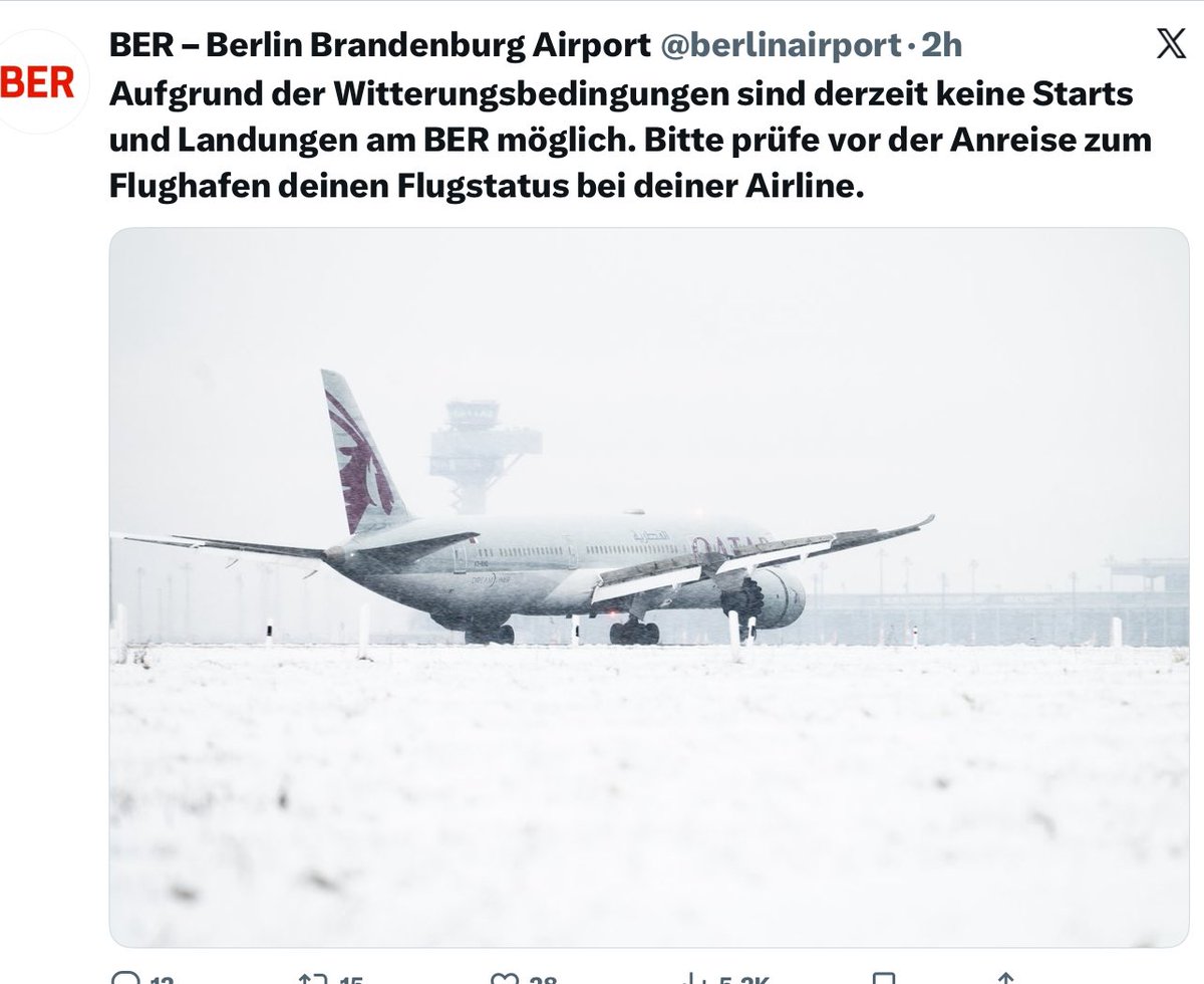 #Hambi bleibt tweet media